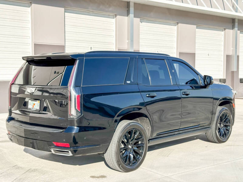 2023 Cadillac Escalade Sport