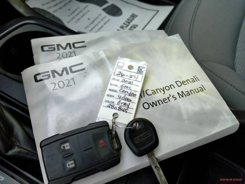2021 GMC Canyon Elevation Standard