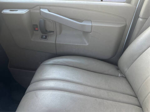 2016 Chevrolet Express 3500