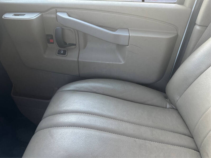 2016 Chevrolet Express 3500