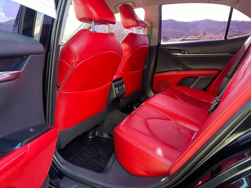 2019 Toyota Camry XSE