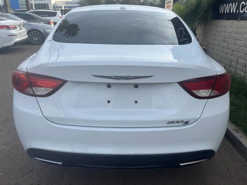 2015 Chrysler 200 S