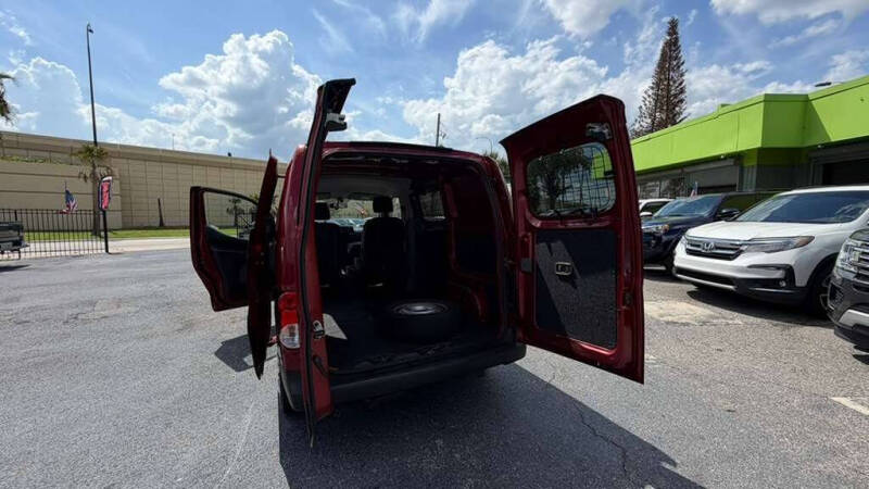 2015 Nissan NV200