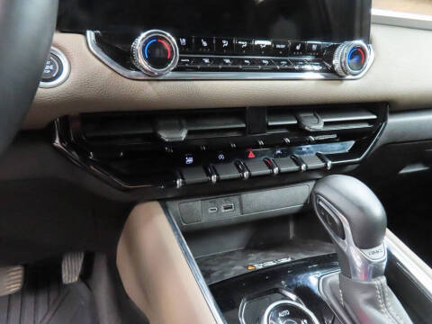 2023 GMC Canyon Denali