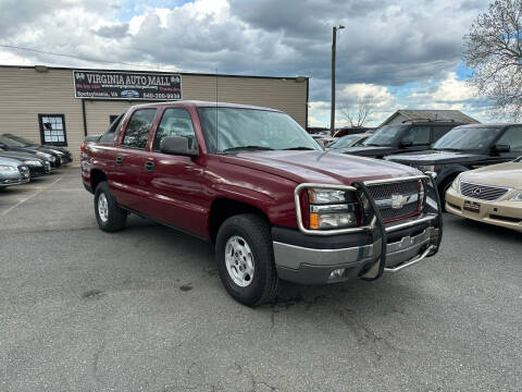 2004 Chevrolet Avalanche for sale at Virginia Auto Mall in Woodford VA
