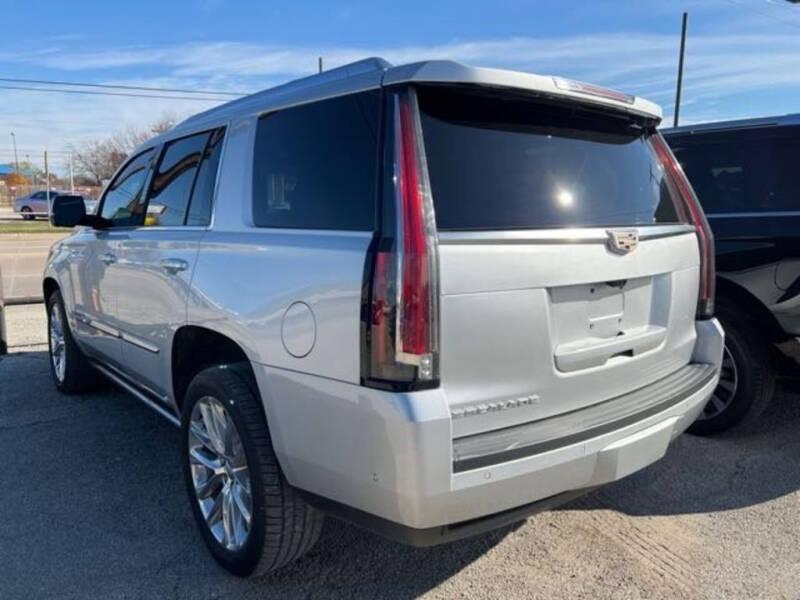 2018 Cadillac Escalade Platinum