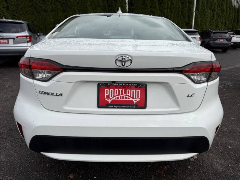 2022 Toyota Corolla LE