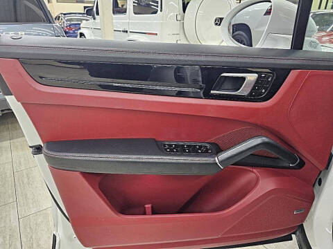 2020 Porsche Cayenne E-Hybrid