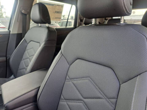 2025 Volkswagen Atlas SE