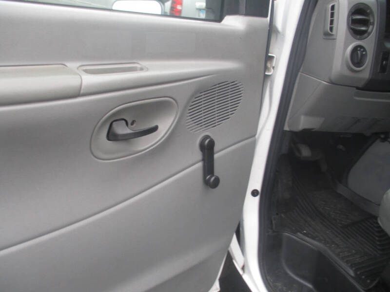 2011 Ford E-Series E-450 SD