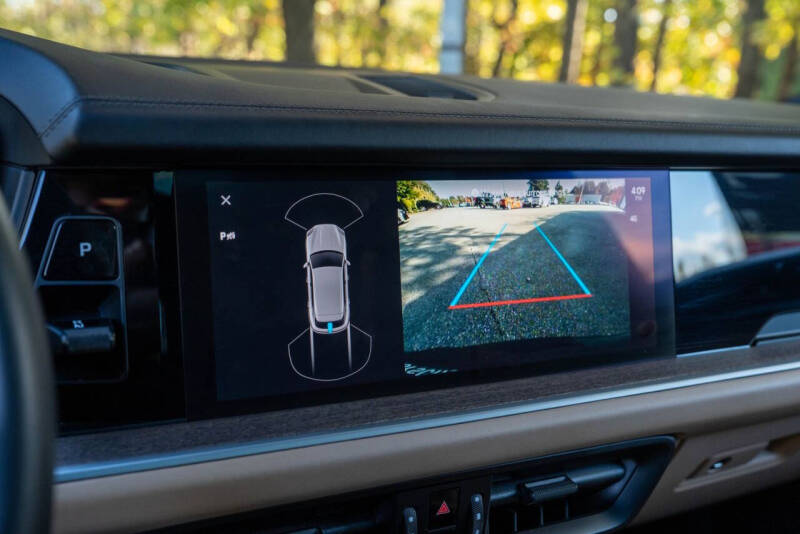 2024 Porsche Cayenne