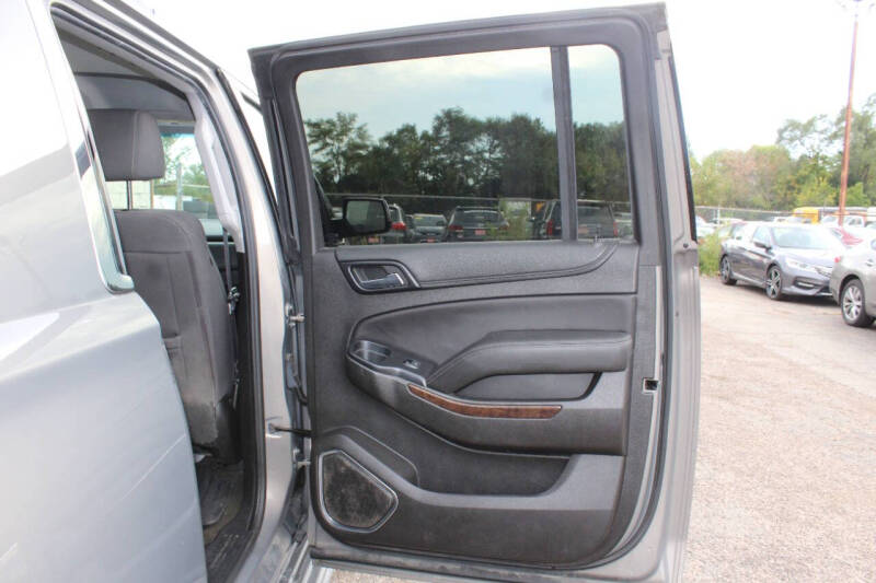 2017 Chevrolet Suburban LS