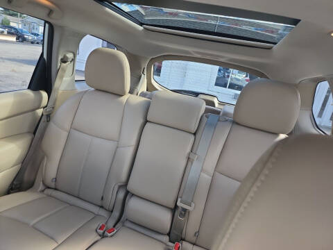 2017 Nissan Pathfinder SL