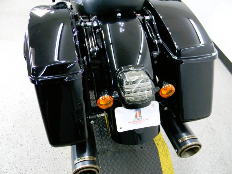 2023 Harley-Davidson Road Glide ST