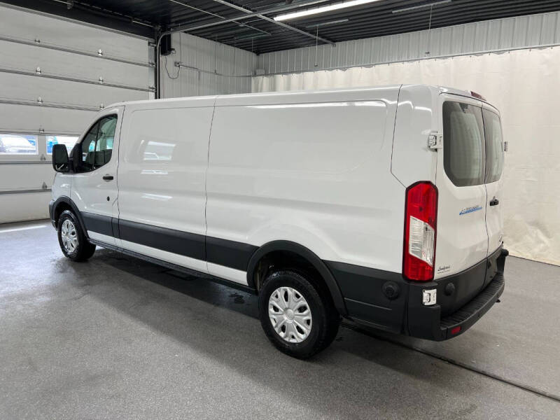2023 Ford E-Transit 350