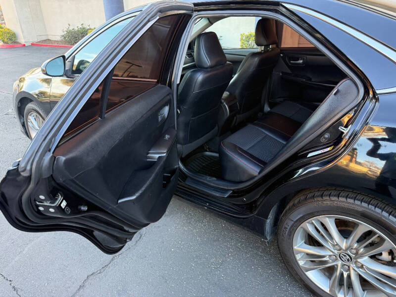 2015 Toyota Camry SE