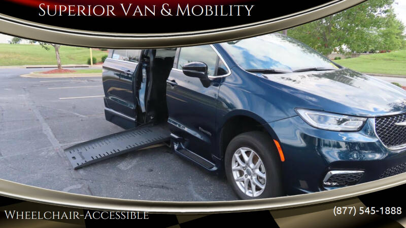 2024 Chrysler Pacifica Touring