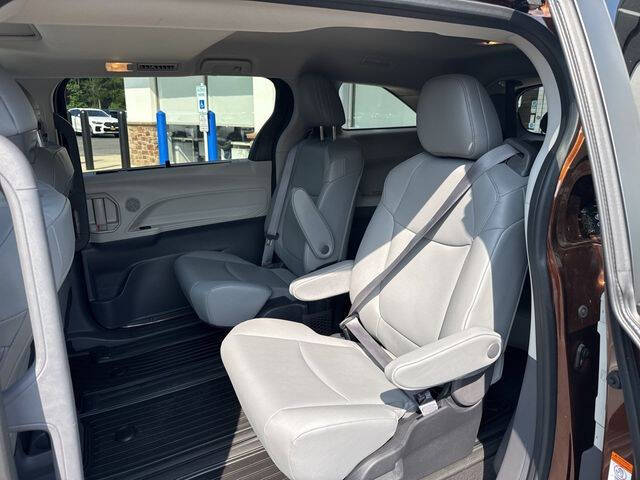 2023 Toyota Sienna XLE 7-Passenger