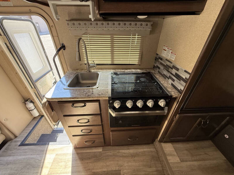 2019 Ford FOUR WINDS THOR 22E