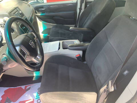 2016 Dodge Grand Caravan SXT