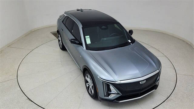 2024 Cadillac LYRIQ Tech