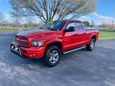2004 Dodge Ram Pickup 1500 for sale at Burkholder Motors in Middletown DE