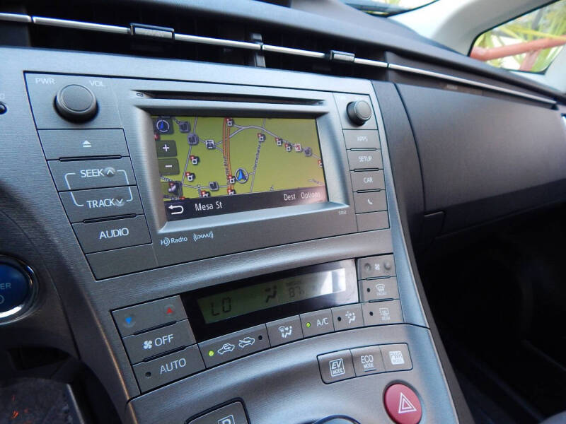 2014 Toyota Prius Three