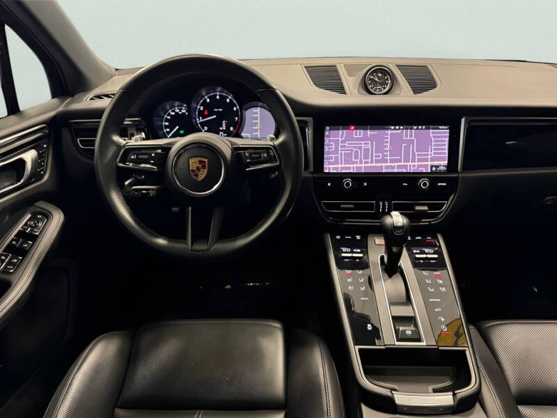 2023 Porsche Macan