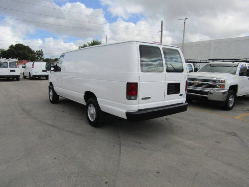 2008 Ford E-Series E-250