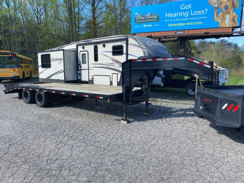 2021 Carry-On 20K 5th wheel dove tail for sale at Elite Auto Sports LLC in Wilkesboro NC