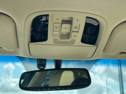 2017 Kia Cadenza Premium