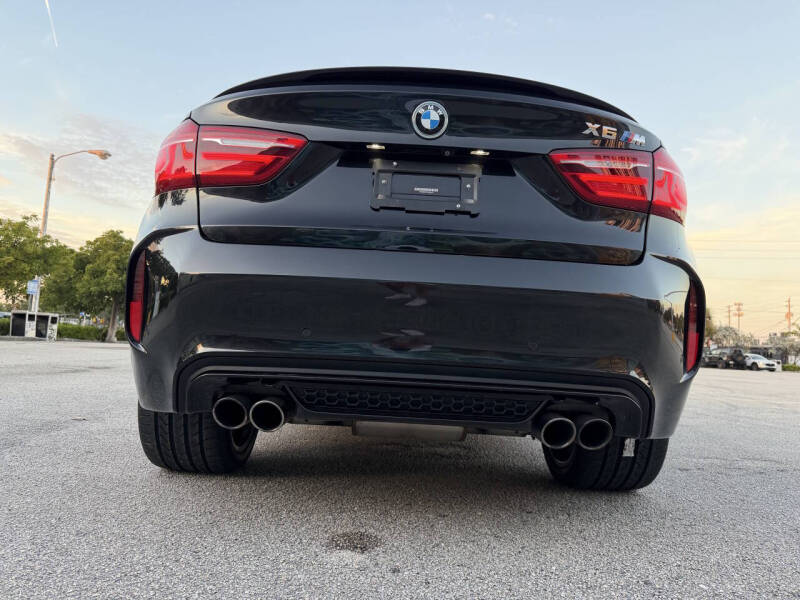 2016 BMW X6 M