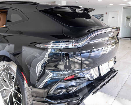 2026 Aston Martin DBX 707