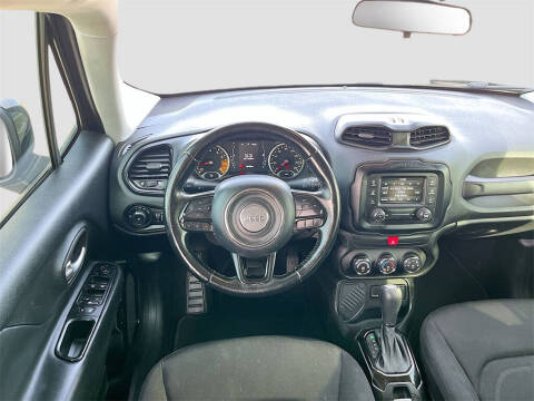 2017 Jeep Renegade Altitude