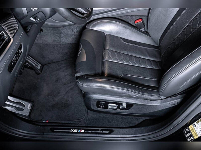 2022 BMW X6 M