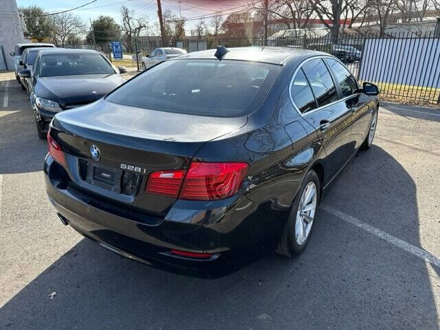 2014 BMW 5 Series 528i