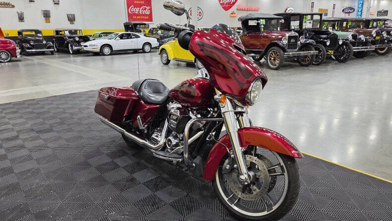 2017 Harley-Davidson FLH