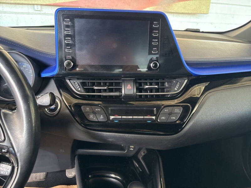 2020 Toyota C-HR XLE