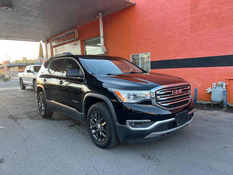 2017 GMC Acadia SLT-1
