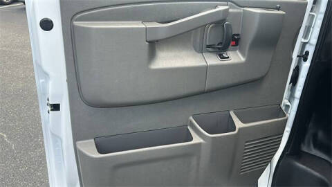 2023 GMC Savana 2500