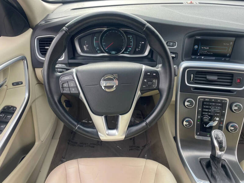 2015 Volvo S60 T5 Drive-E Premier