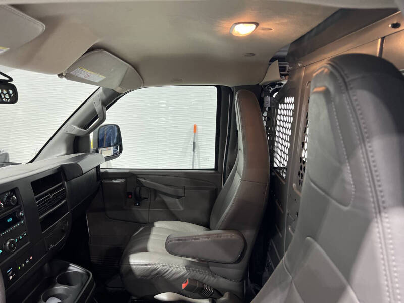 2024 Chevrolet Express 2500