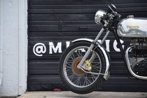 1977 Triumph Boneville T140