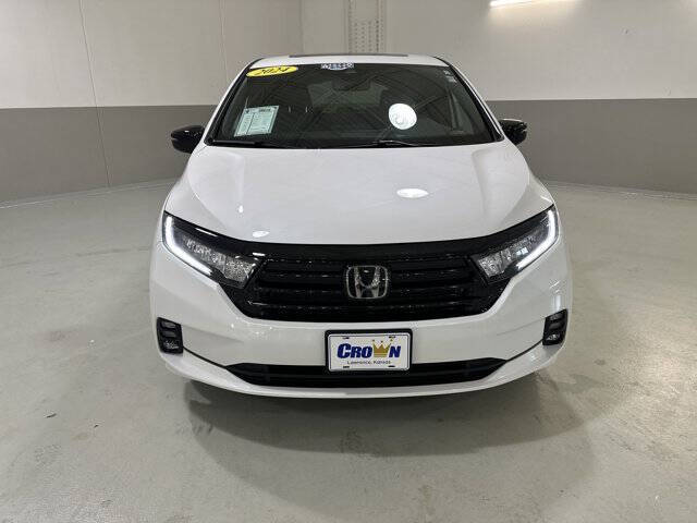 Used 2024 Honda Odyssey SPORT with VIN 5FNRL6H73RB060713 for sale in Kansas City