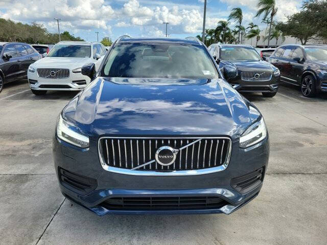 2023 Volvo XC90 B5 Core