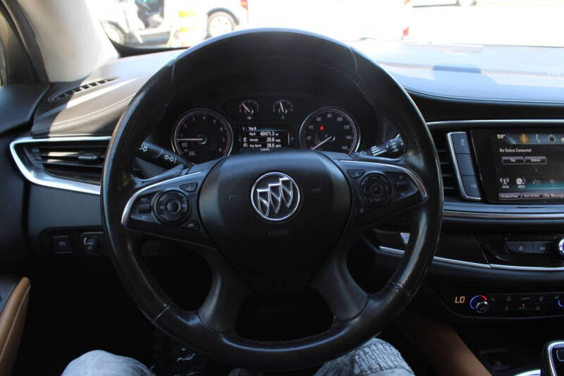 2018 Buick Enclave Essence