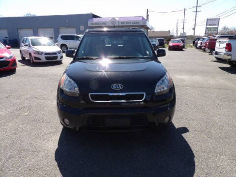2011 Kia Soul +