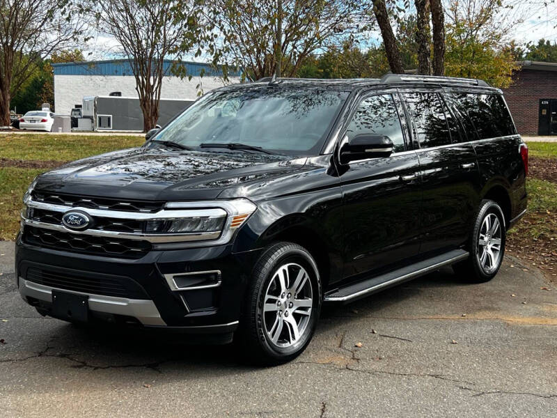 2023 Ford Expedition Limited photo 3