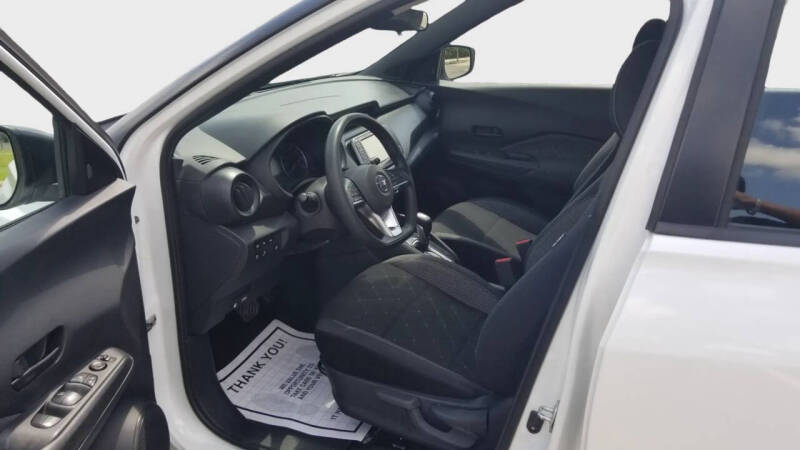 2020 Nissan Kicks S