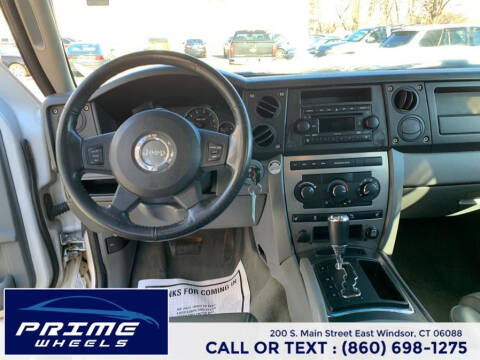 2007 Jeep Commander Sport